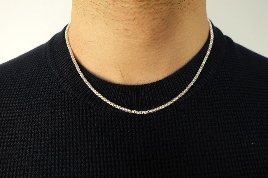 Round Box Silver Chain