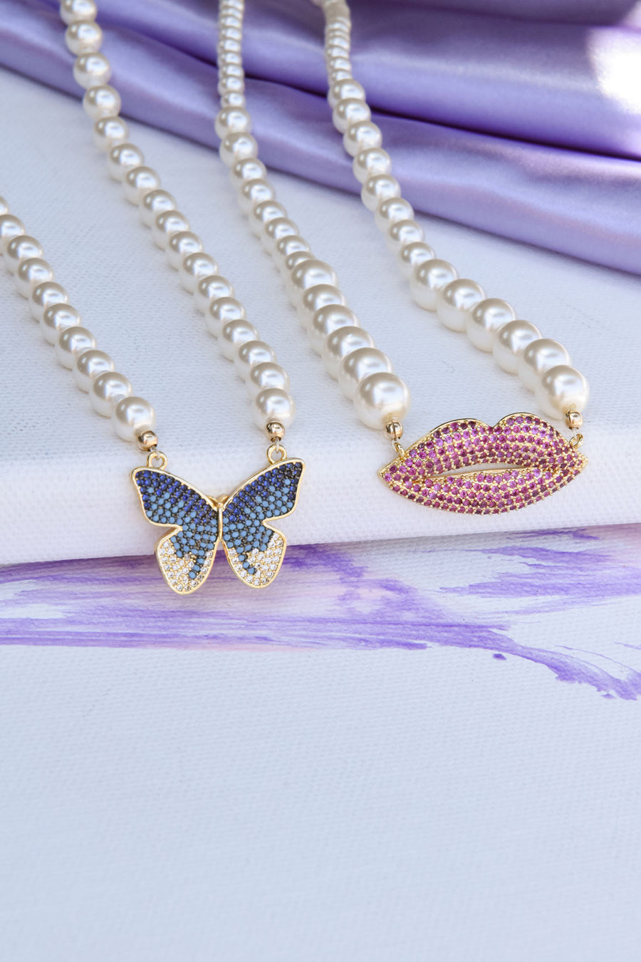 BLUE PEARLY BUTTERFLY Necklace